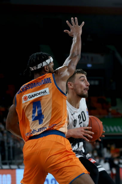 多个角度进 多个角度进